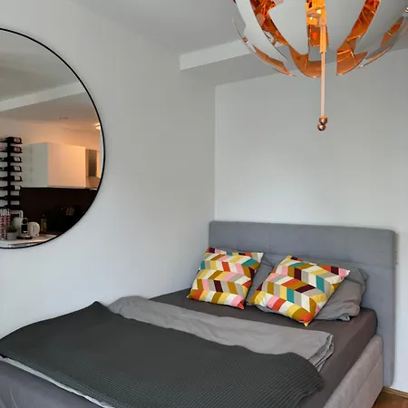Moderne Mit Terrasse Apartman